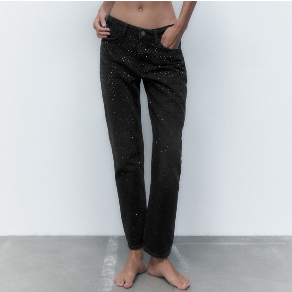NEVER WORN !! Zara black Rhinestone mid waist jeans